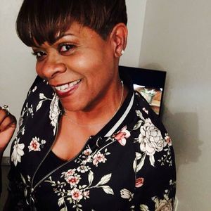 Meet your Posher, Adrianne